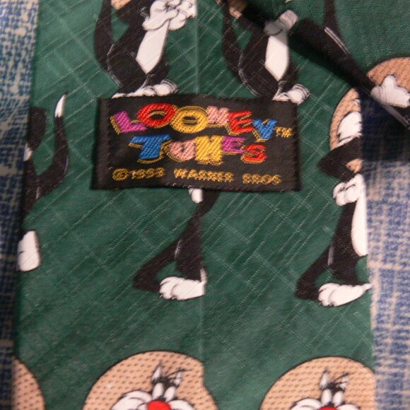 LOONEY TUNES SYLVESTER NECKTIE - Picture 2 of 2